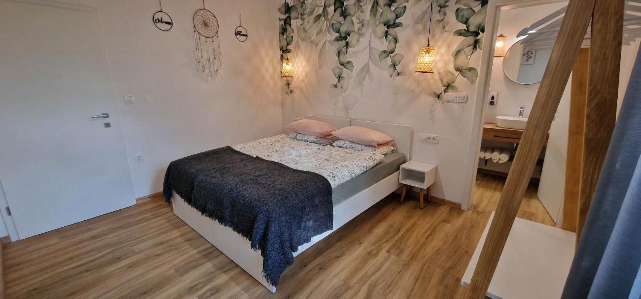 Hotel Samarin Crnomelj Črnomelj Exterior foto
