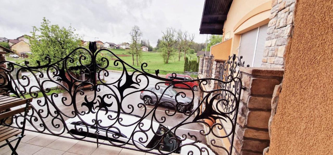 Hotel Samarin Crnomelj Črnomelj Exterior foto